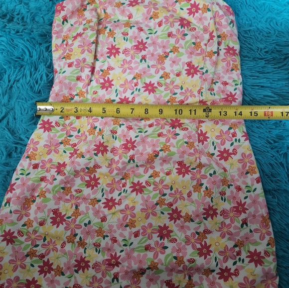 Lilly Pulitzer dresses - Picture 9 of 10